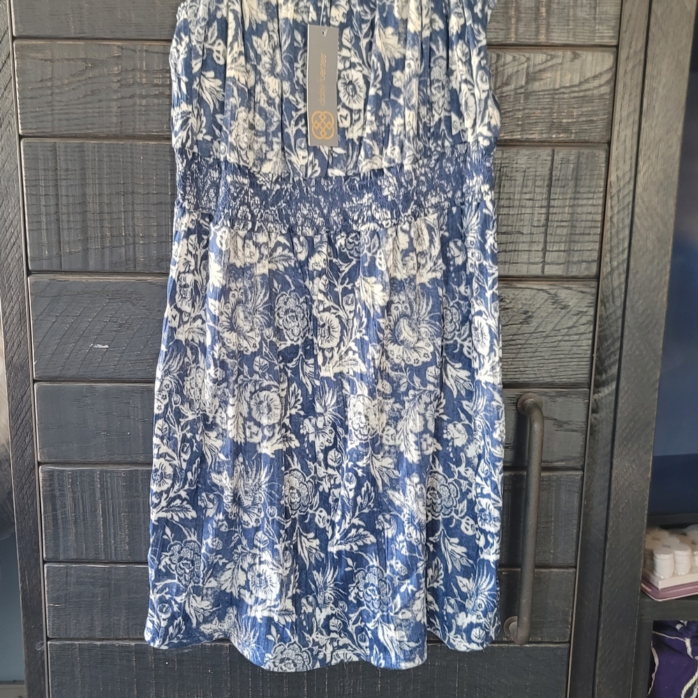 Daisy Fuentes Blue and White Floral Midi Dress